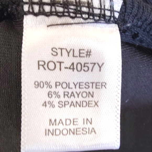 Zenana women's black pull over top size (L) - Picture 5 of 12